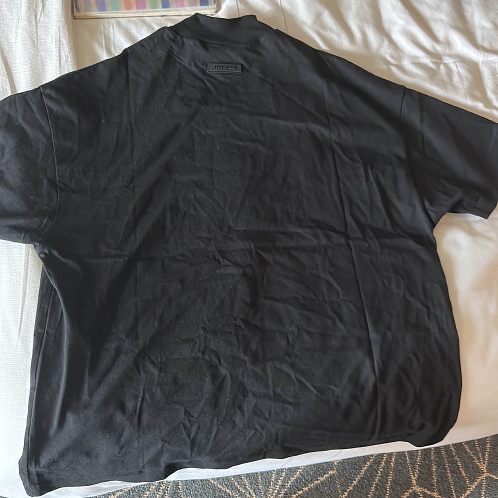 Essentials BLACK On BLACK TEE XS
